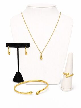 Teardrop necklace, bracelet, earring and ring set NEW